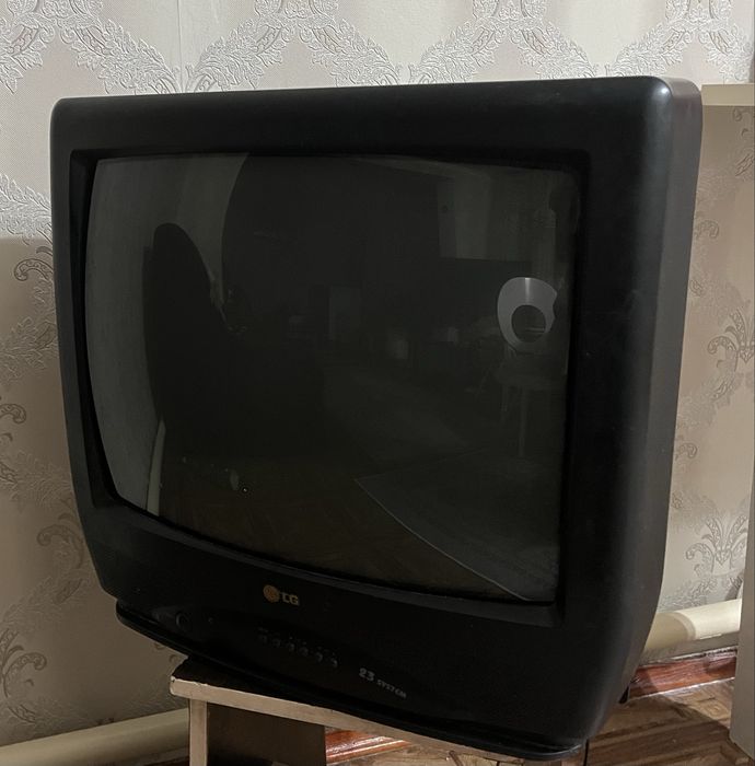 Продам телевизор LG
