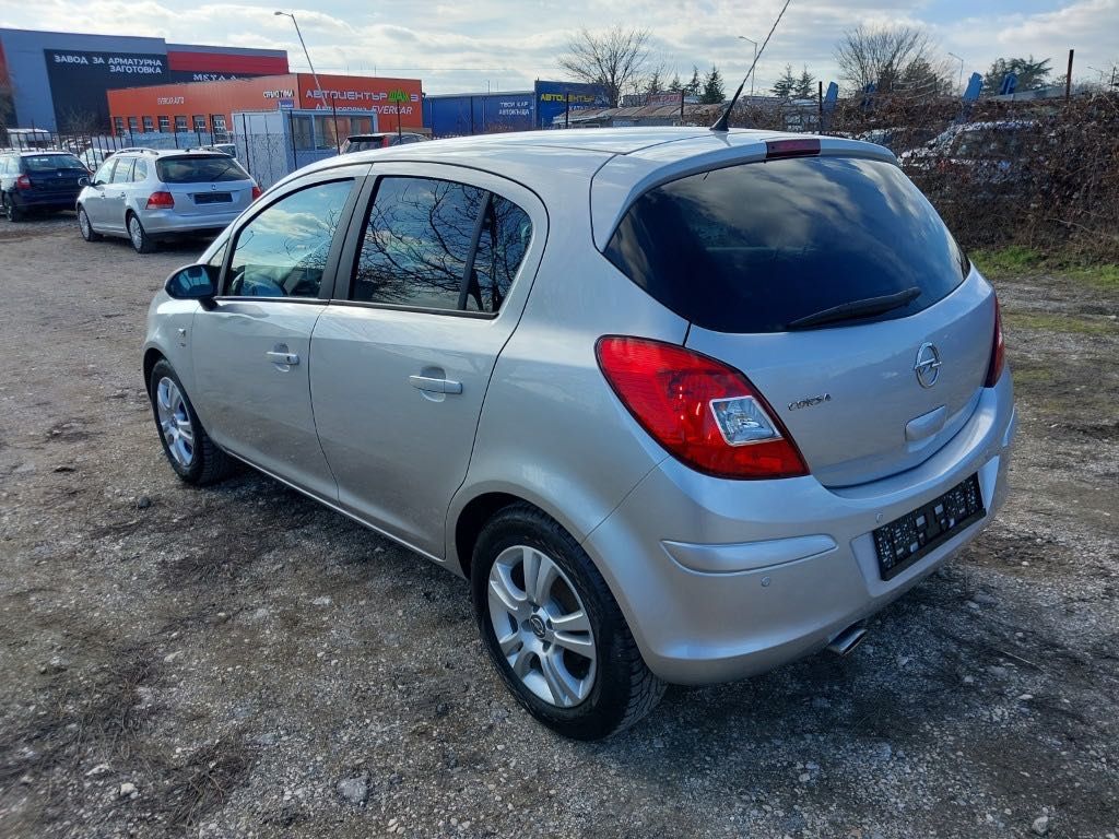 Opel Corsa  1.4i