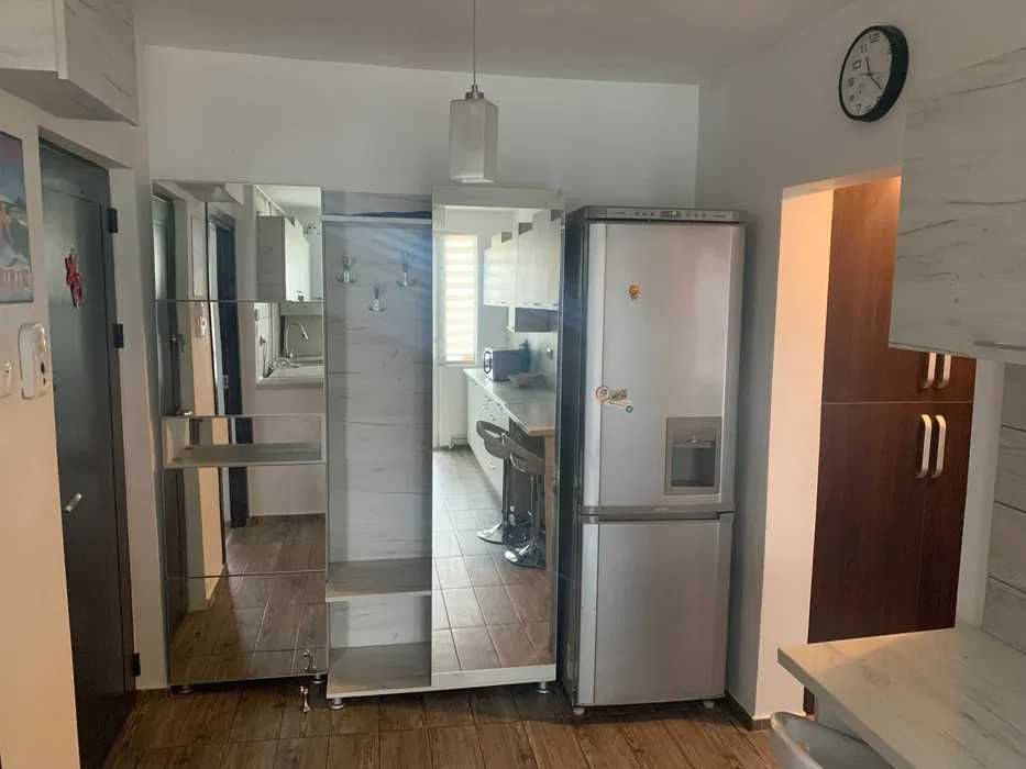 De inchiriat Apartament 2 camere Mobilat