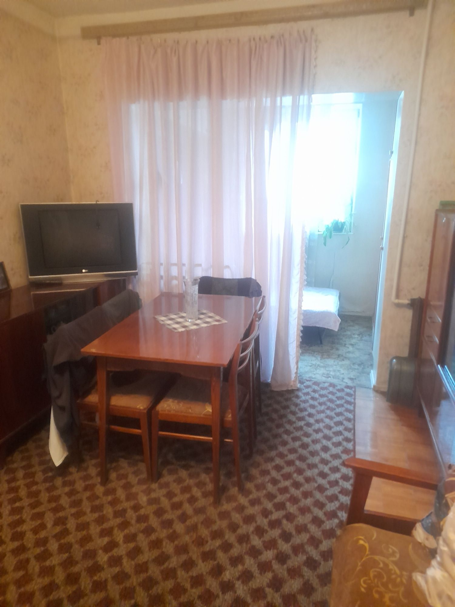 Продаётся СВОЯ квартира 2 комнатная,Мирзо-Улугбекский район,Кара Су-1.