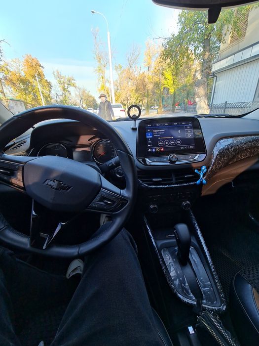 Onix Premier 2 Plus , 10200км пробег