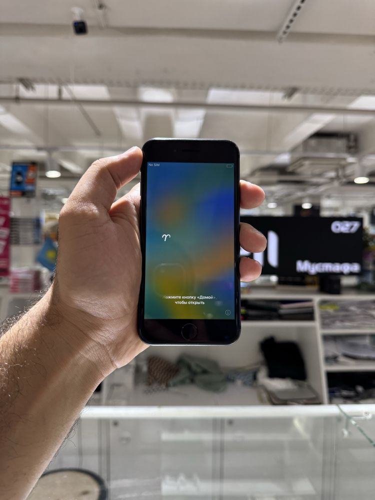 Iphone 8 64gb……..