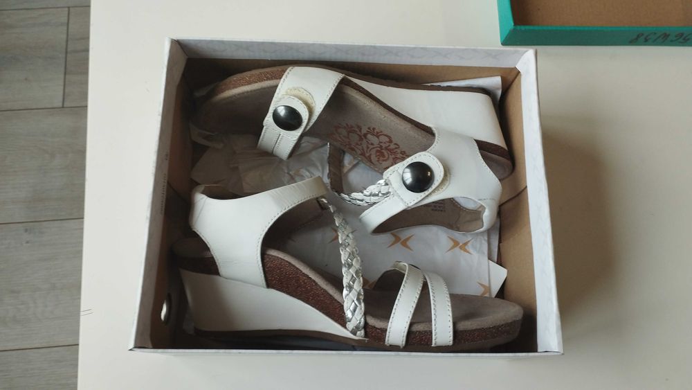 Ортопедични сандали Aetrex