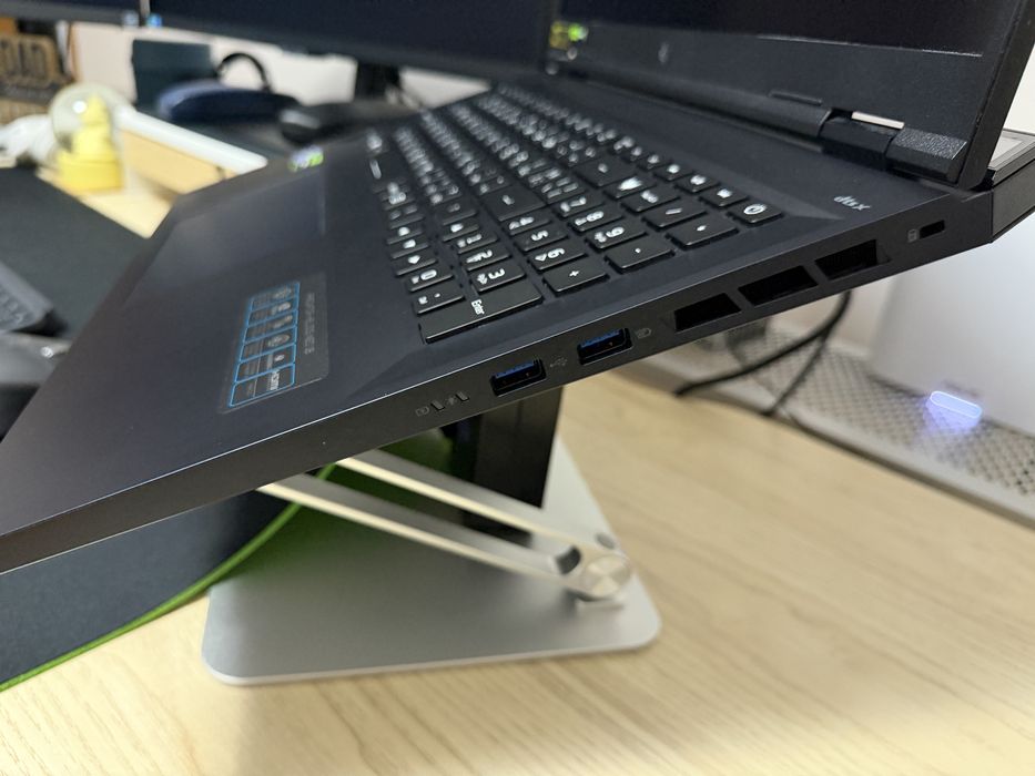 Лаптоп ACER Predator Helios Neo 18 I7-14650HX, 32\1000GB, RTX4060, 8GB