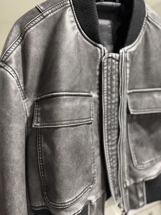 Късо дамско кожено яке