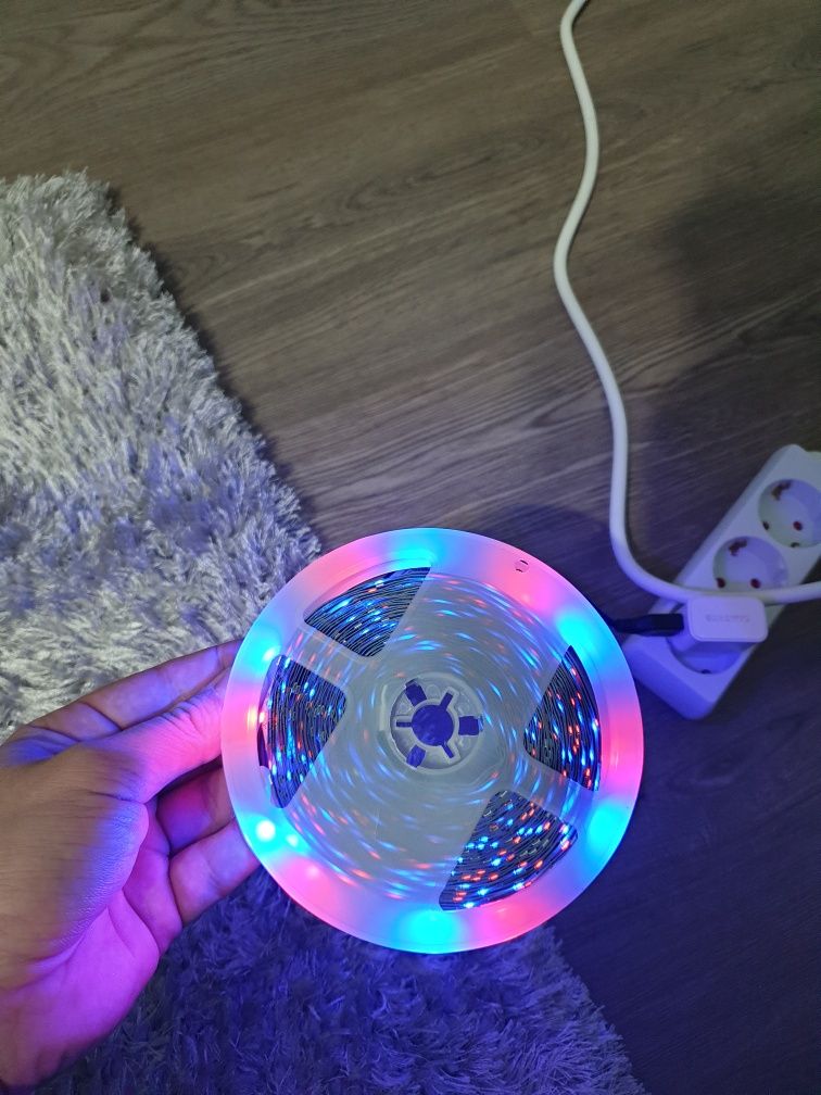 Benzi LED 10m MULTICOLOR | Bluetooth