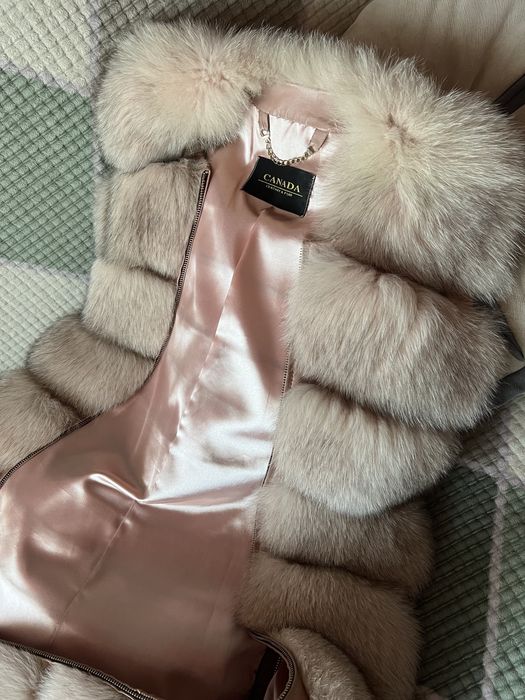 Меховой жилет (натуральна кожа и мех песца)