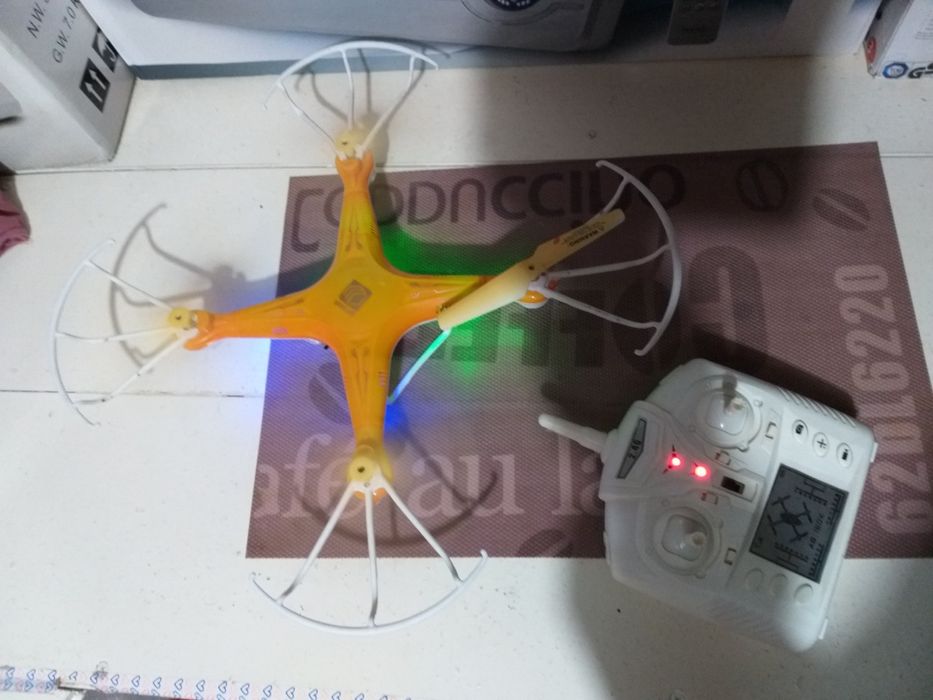 Drona Pe Telecomanda