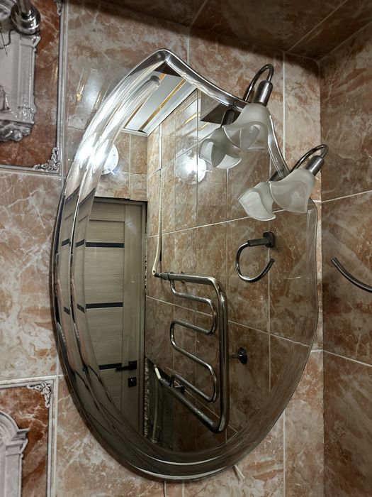Продам зеркало в ванную