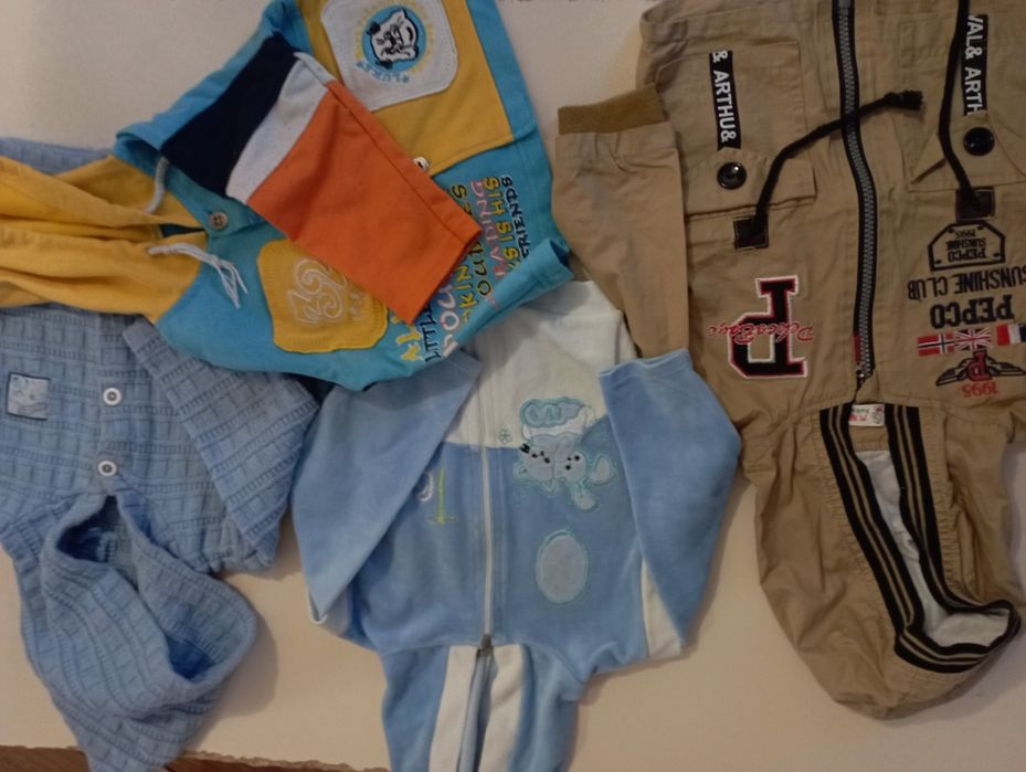 Продам детские вещи