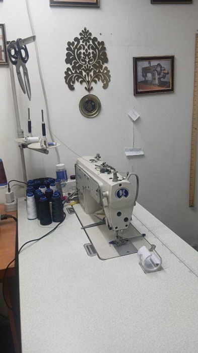 Швейная машина ,нитки