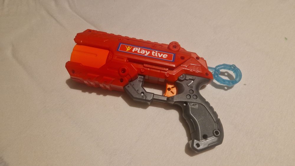 Пистолет Бластер, работи с меки патрони