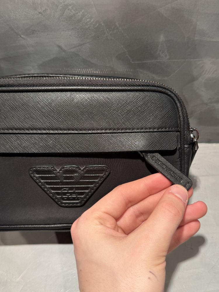 КАТО ЧИСТО НОВА Emporio Armani чанта – 100% оригинална