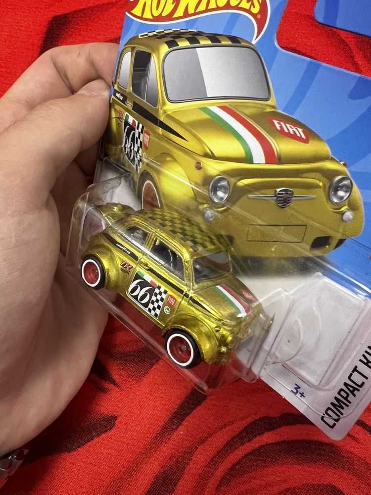 HotWheels sth fiat 500D