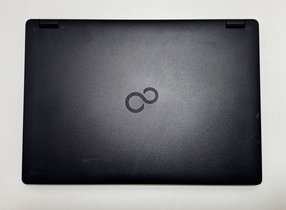 Fujitsu Lifebook E549 14” i5-8th Gen
