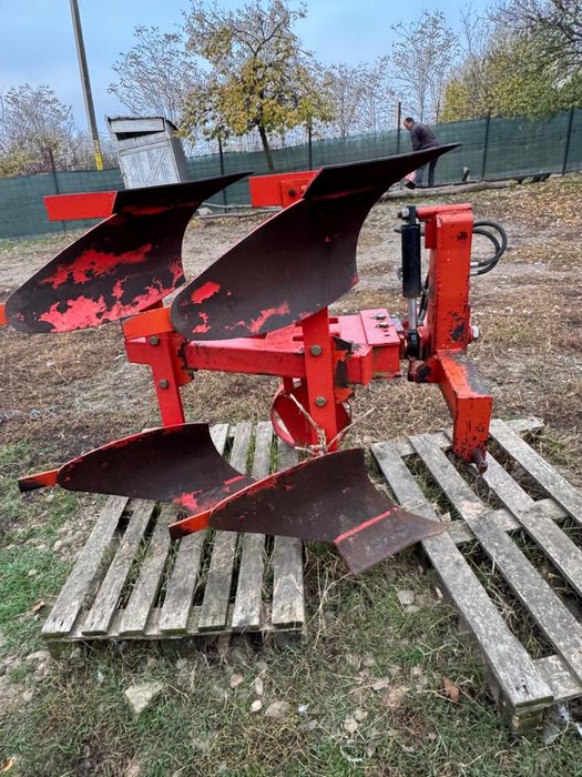 Plug agricol de arat pentru pamant