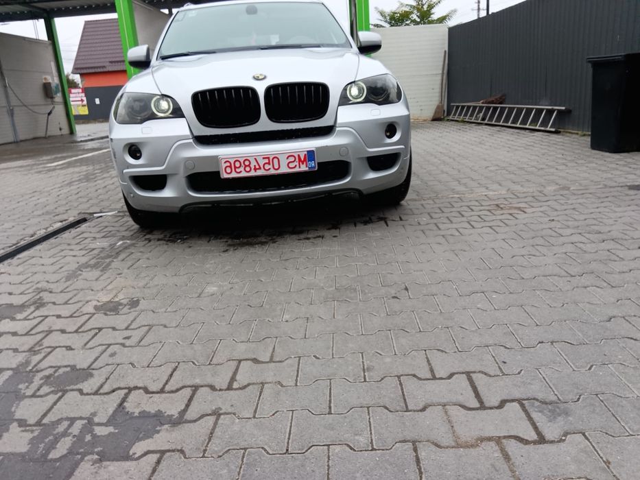 Vând Bmw X5 2010