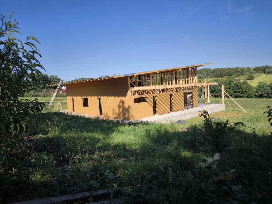 Execut lucrări de finisaje interior