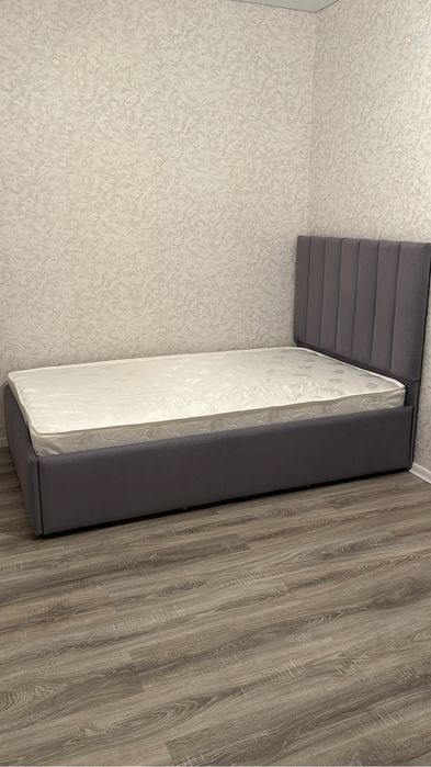 Продам кровать  120/200