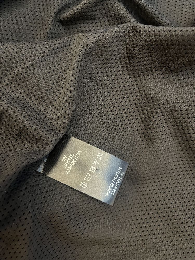 Яке Vetements модел Anarchy