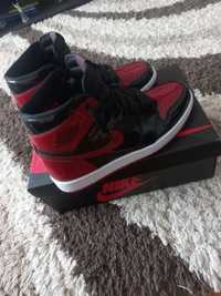 Air Jordan 1 bred