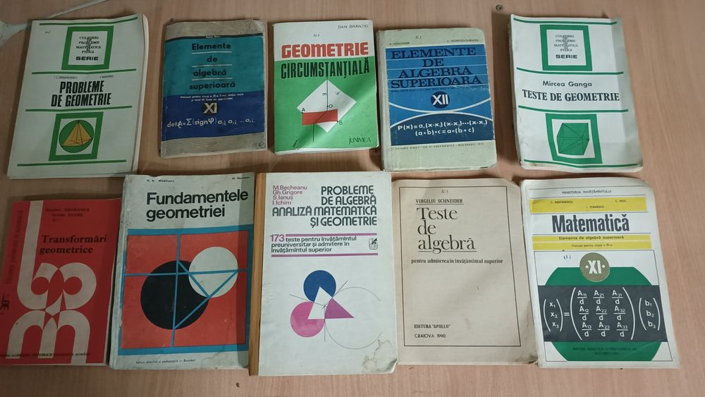 Cărți școlare vechi