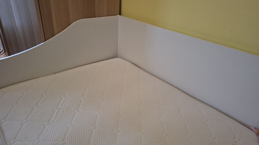 Детско легло с матрак 90/200