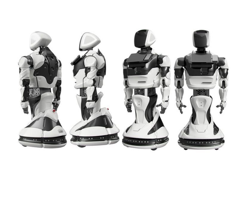 Робот консультант Promobot V4