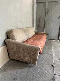 Продается диван каракамыш