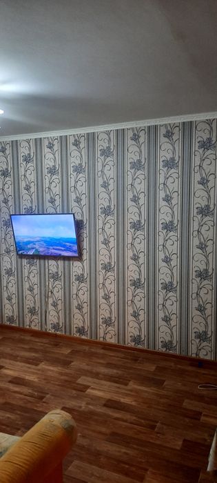 Меняю 3 комнатную квартиру в центре города частный дом