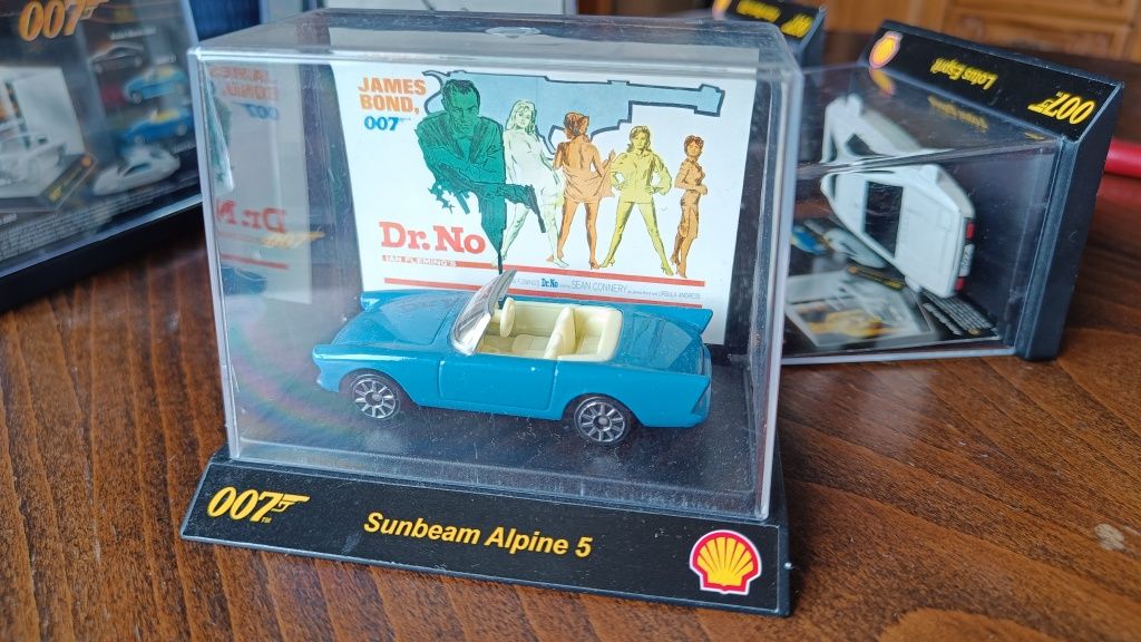 Shell Classic James Bond Diecast Cars / Шел коли Джеймс Бонд