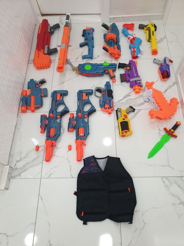 15 бр. NERF пистолети