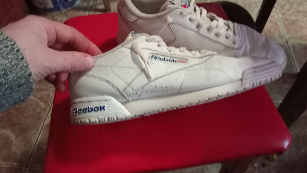 Vănd tenisi reebok  damă