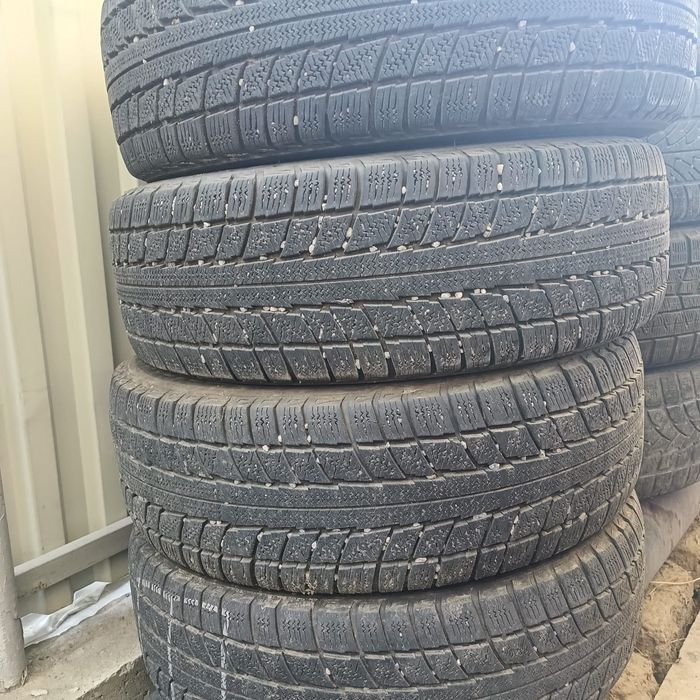 Шины резина в отличном состоянии