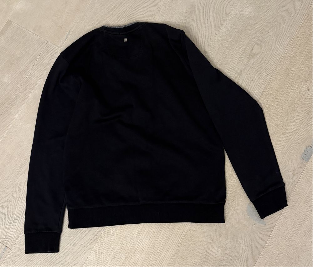 Hugo Boss/ суичери