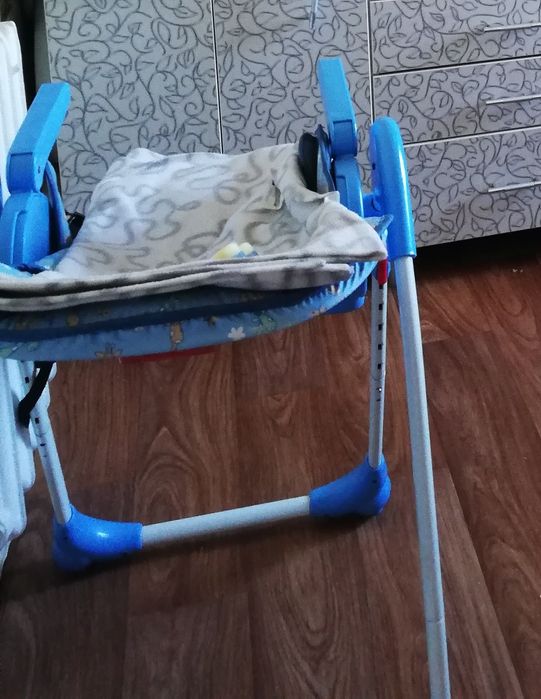 Продам детский стульчик.