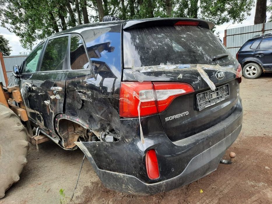 Dezmembrez Kia Sorento 2 FACELIFT 2013 motor 2.2crdi D4HB 197cp cutie de viteze automata dezmembrari
