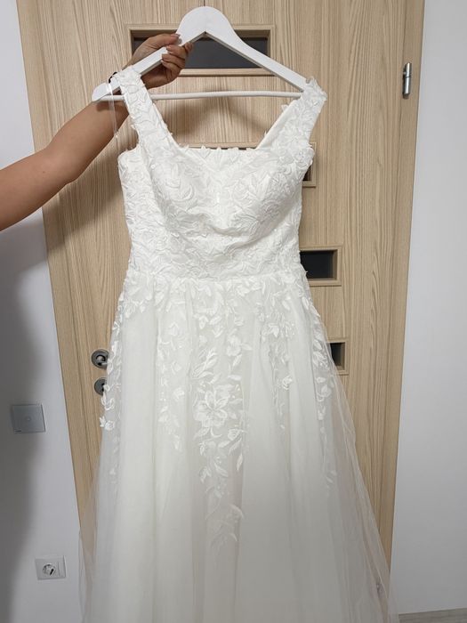 Vand rochie mireasa scurta