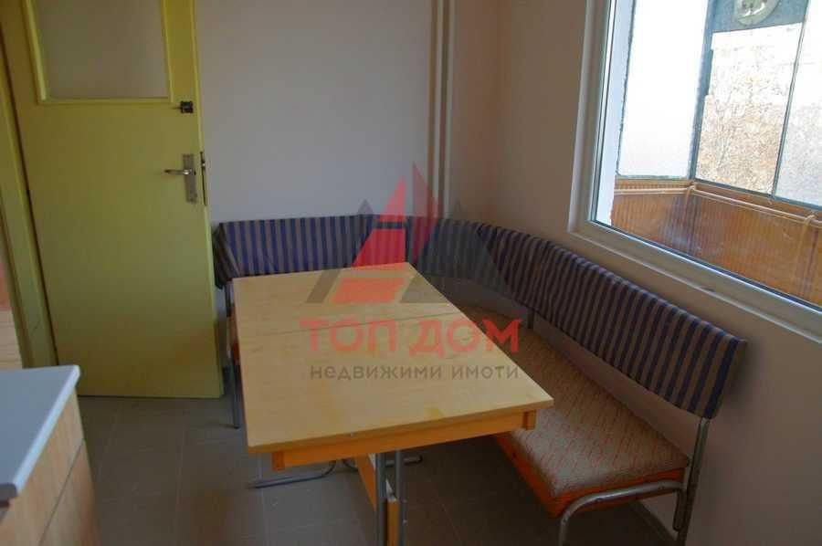 Дава се под наем Тристаен апартамент в Варна, Цветен квартал - 65 кв.м за 306 € - Снимка #4