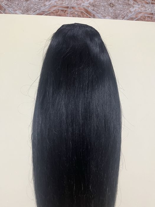 Естествена коса.