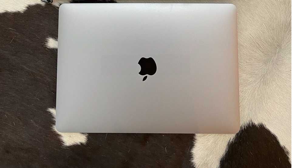 MacBook Pro 13 inch, 2017 в отличном состоянии