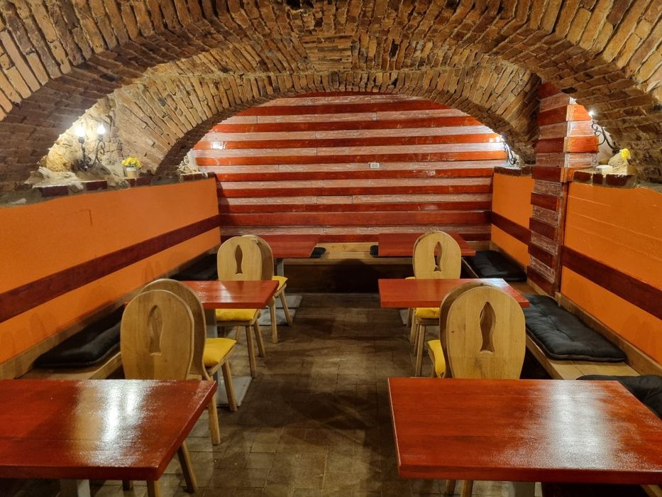 Afacere la cheie - Centrul Vechi Brașov - 28.000 Eurov