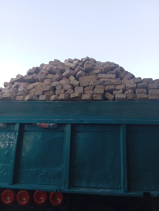 ЗИЛ самосвал
щебень
компот
песок
глина
блуга
кирпич
вывоз стро