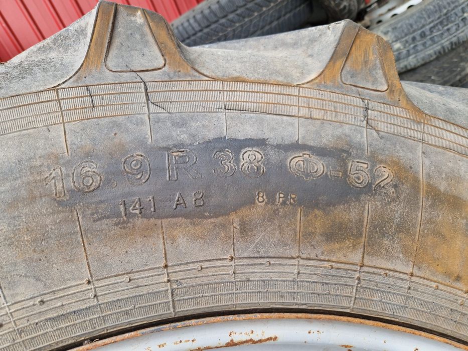 Cauciucuri Tractor