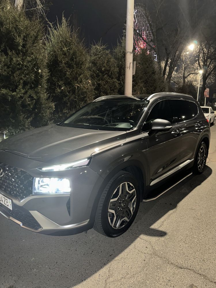 Срочно продаётся Иномарко Hyundai SANTAFE 3.5 2021