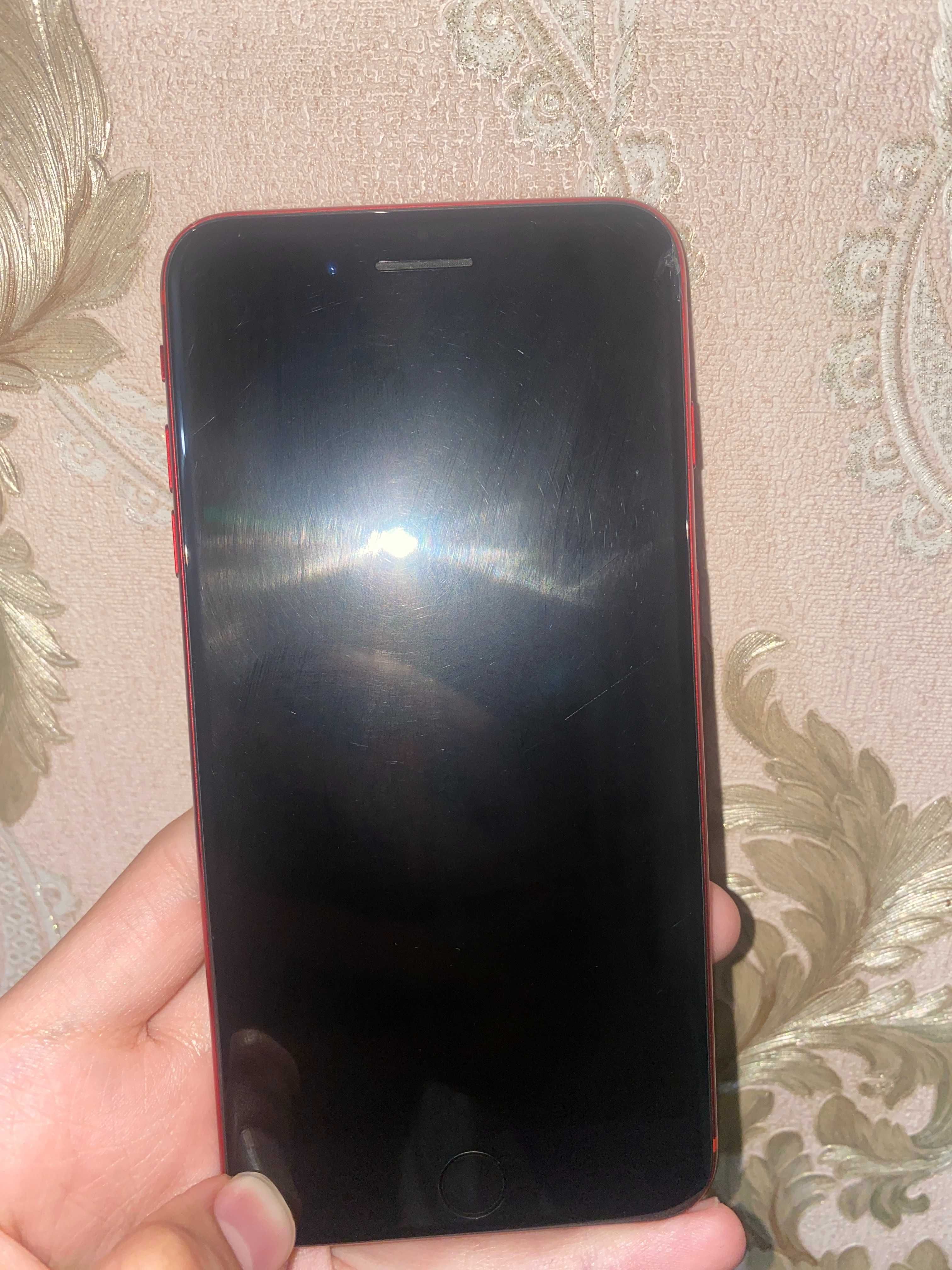 Apple iPhone 8+ 64GB RED 76%