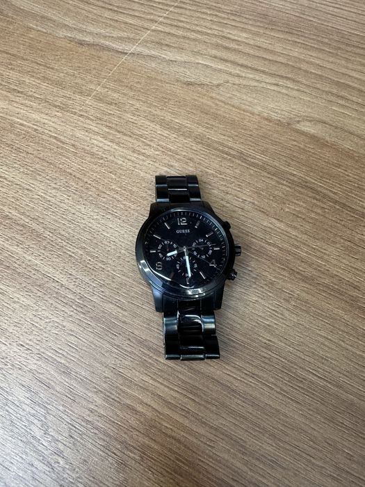 Продам часы Guess
