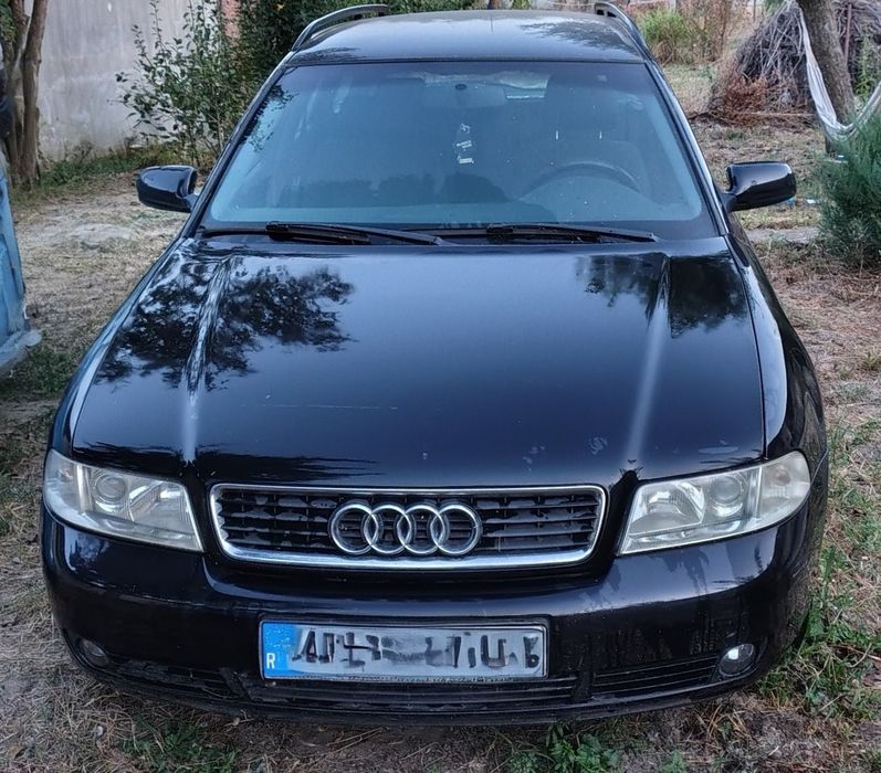 Vând Audi A4 combi