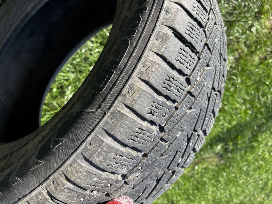 Резина зимняя, 285/60/18, nokian