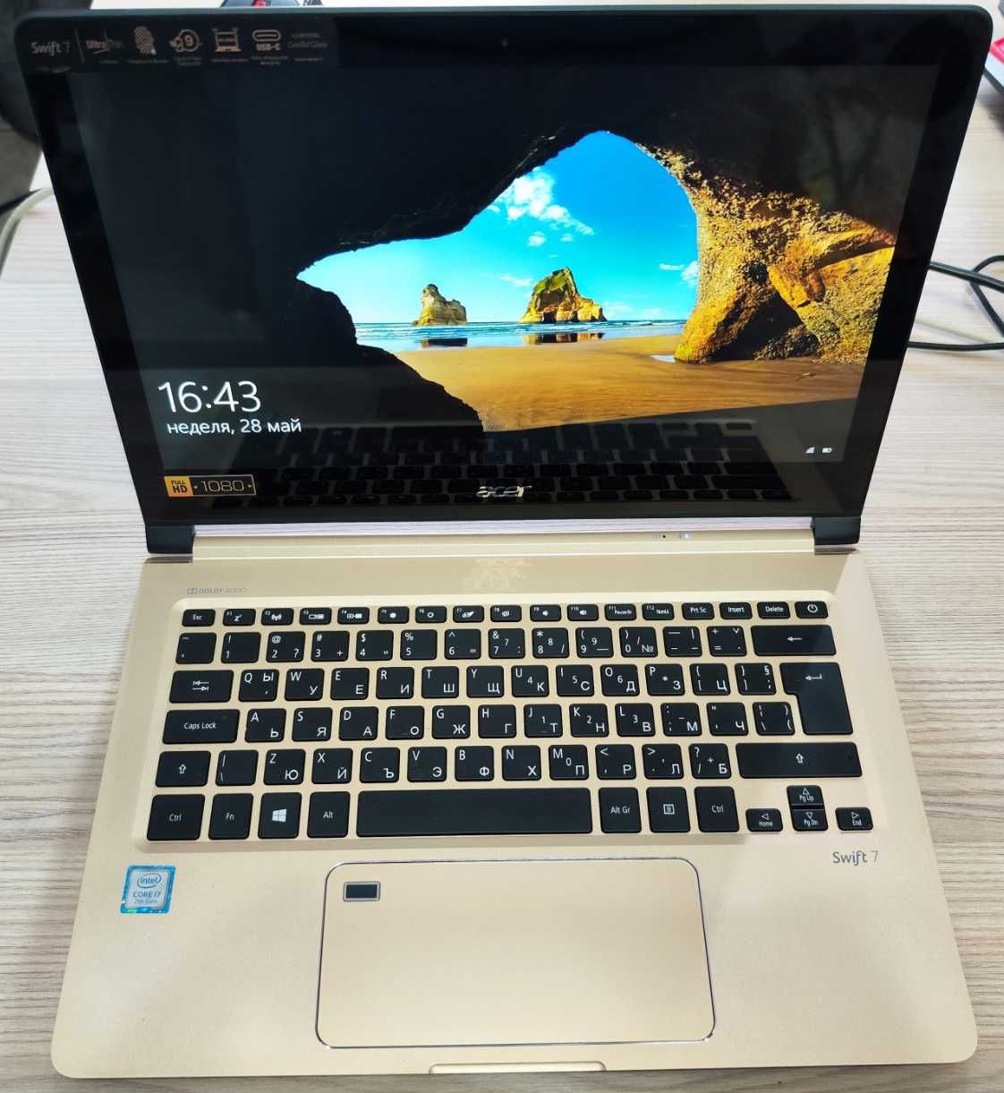 Продавам Ултрабук ACER SWIFT 7 SF713-51-M1HL/GOLD 13.3"